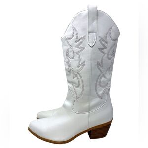 Billini Dixie white western style heeled pull on boots women’s size 8